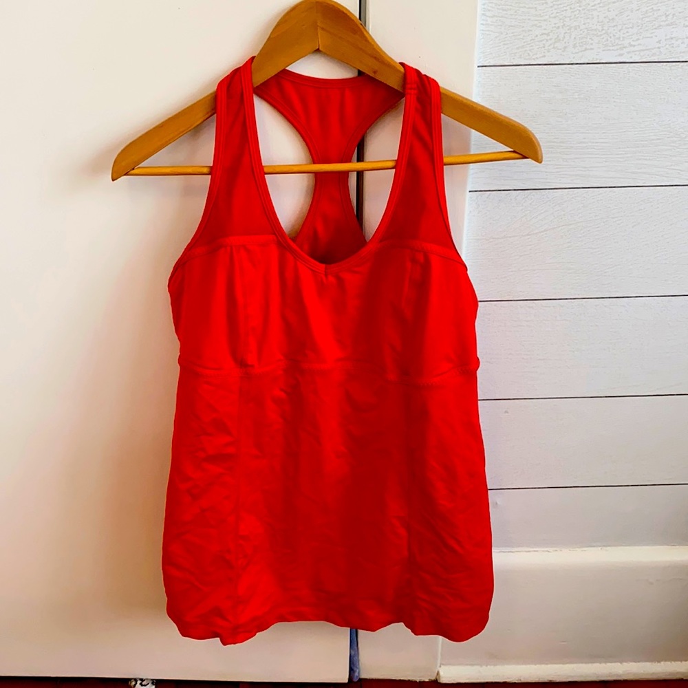 Lululemon tank